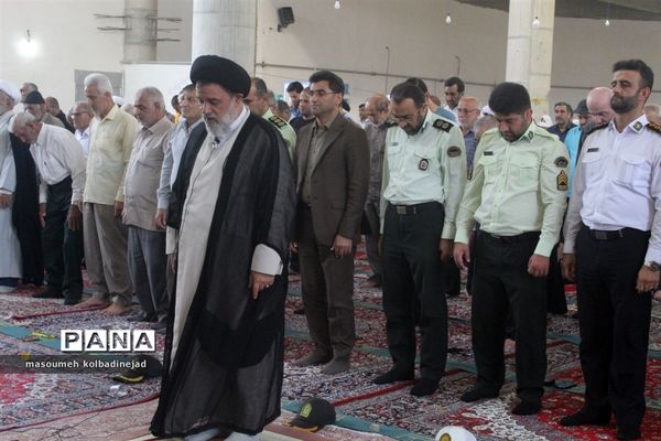 اقامه نماز جمعه در گلوگاه