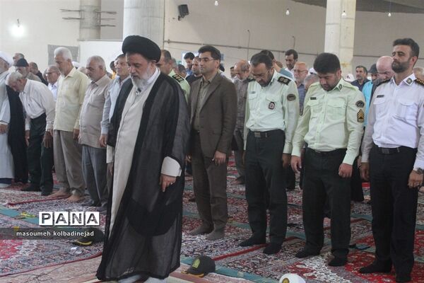 اقامه نماز جمعه در گلوگاه