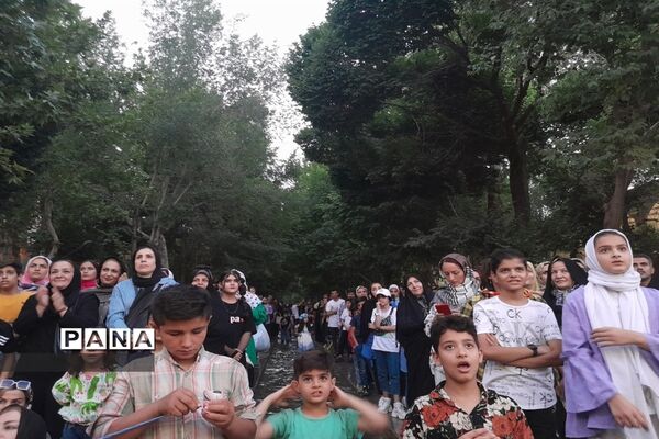 برگزاری جشن دهه امامت‌ و ولایت در اصفهان