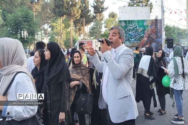 برگزاری میهمانی یک کیلومتری غدیر در شهرستان‌ قرچک