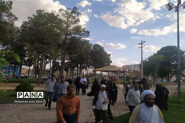 همایش بزرگ پیاده‌روی عید غدیرخم در کاشمر