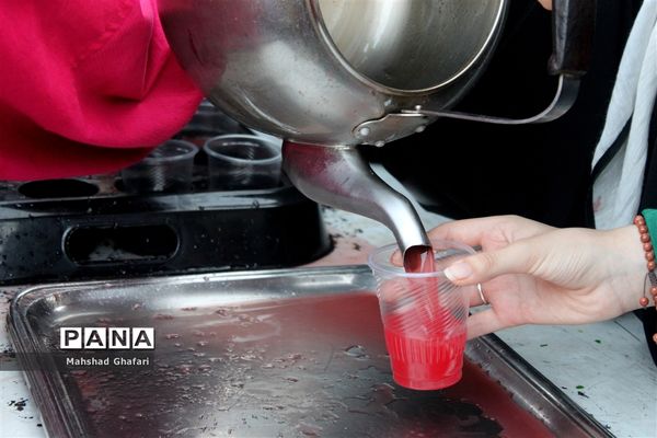 مهمانی بزرگ عید غدیر در اراک