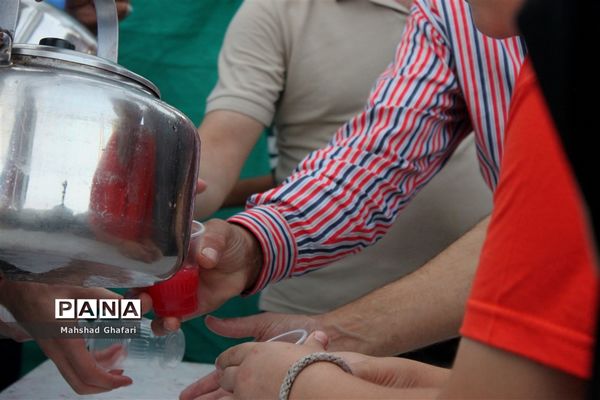 مهمانی بزرگ عید غدیر در اراک