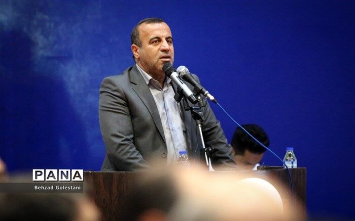 نشاط و شادابى معلمان در کیفیت کلاس‌های درس تأثیر مستقیم دارد