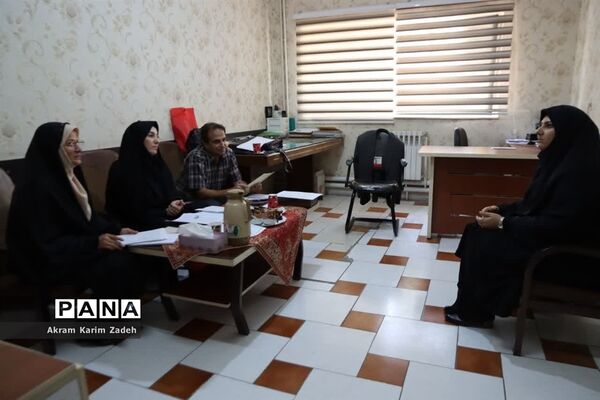 فرآیند مصاحبه حضوری فرهنگیان متقاضی پست مدیریت آموزش و پرورش اسلامشهر