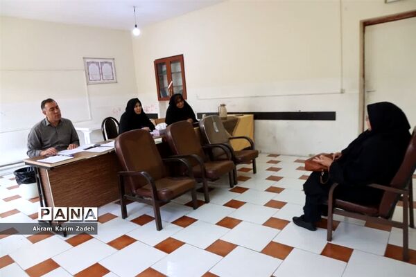 فرآیند مصاحبه حضوری فرهنگیان متقاضی پست مدیریت آموزش و پرورش اسلامشهر