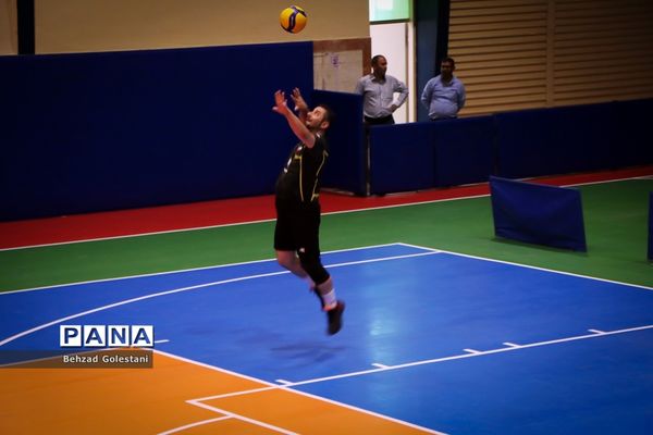 مسابقات والیبال فرهنگیان روز اول