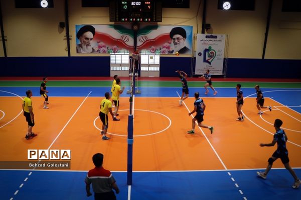 مسابقات والیبال فرهنگیان روز اول