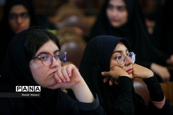 افتتاحیه یازدهمین دوره مجلس دانش‌آموزی/۳