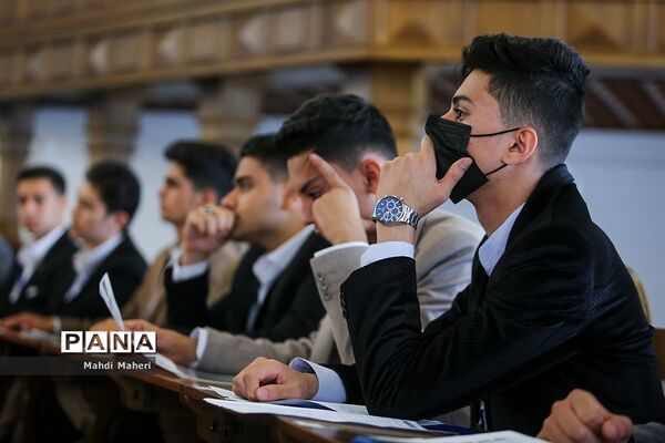 افتتاحیه یازدهمین دوره مجلس دانش‌آموزی/۳