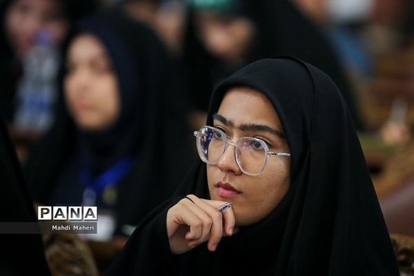 افتتاحیه یازدهمین دوره مجلس دانش‌آموزی/۳