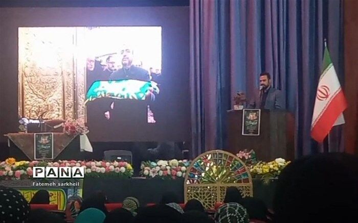 دانش‌آموزان رباط کریم در مراسم  تقدیر از برگزیدگان جشنواره رضوی حائز رتبه‌های اول شدند/فیلم