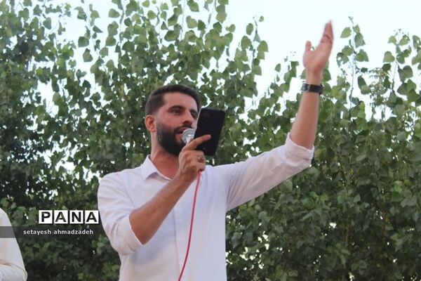جشن دهه نودی‌ها در گلوگاه