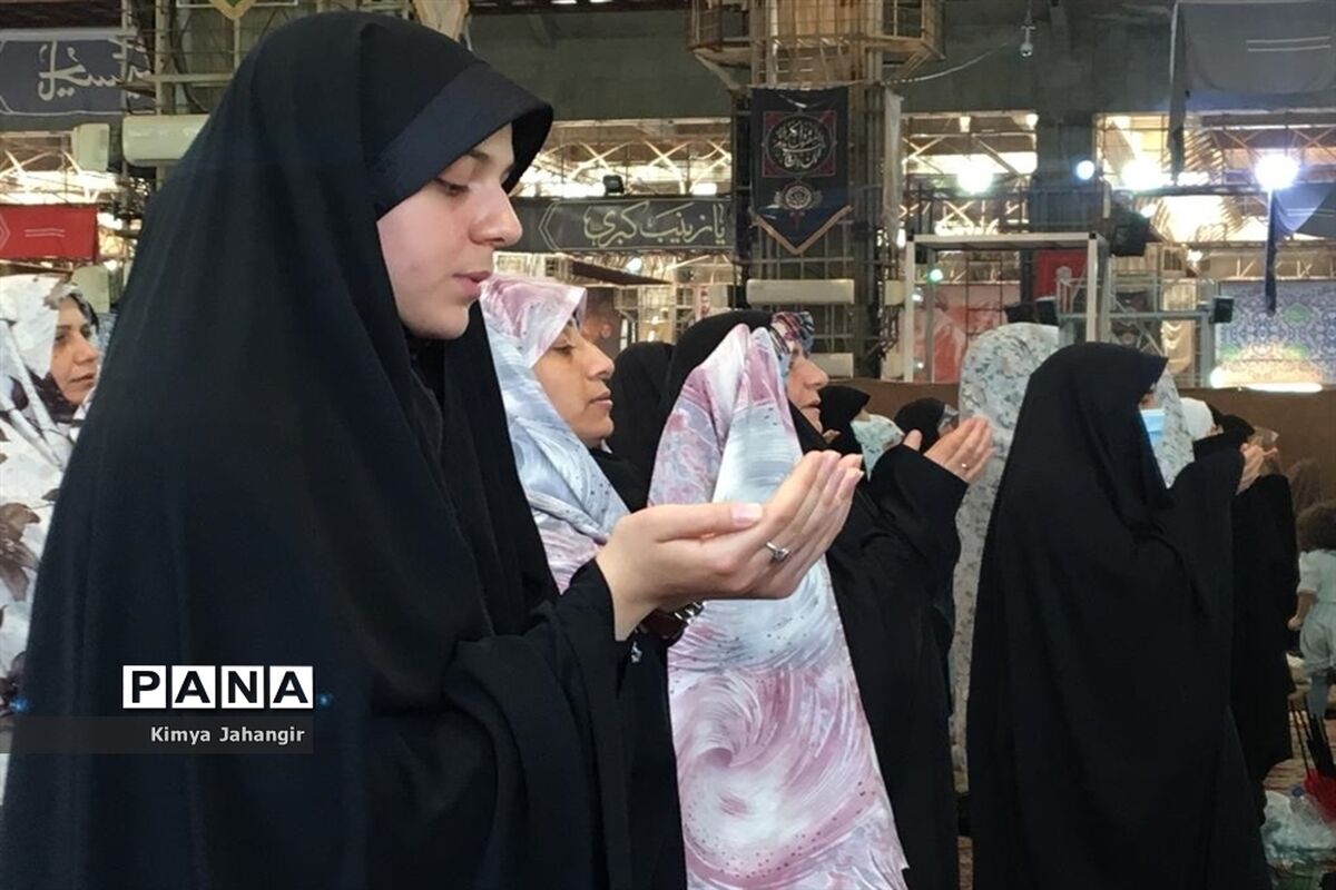 نقش‌آفرینی دانش‌آموزان در تریبون‌های نماز جمعه