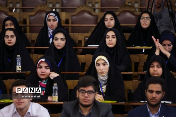 دومین روز یازدهمین دوره مجلس دانش‌آموزی