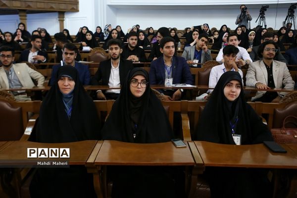 دومین روز یازدهمین دوره مجلس دانش‌آموزی