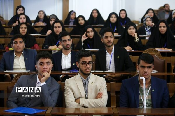 دومین روز یازدهمین دوره مجلس دانش‌آموزی