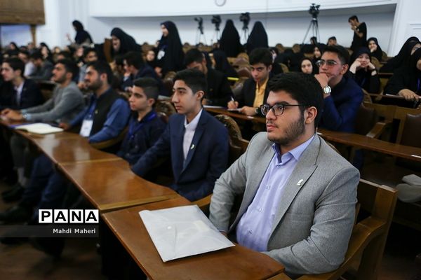 دومین روز یازدهمین دوره مجلس دانش‌آموزی