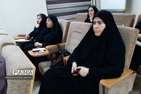 نشست ‌‌رئیس سازمان آموزش و پرورش استثنایی کشور با مدیران مدارس استثنایی شهر تهران