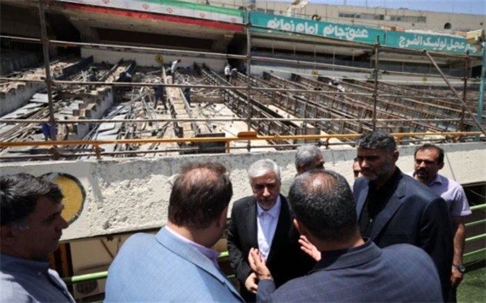بازدید وزیر ورزش از روند بازسازی استادیوم آزادی