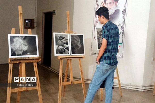 نمایشگاه آثار طراحی هنرجویان موسسه فرهنگی آموزشی باران در بهارستان
