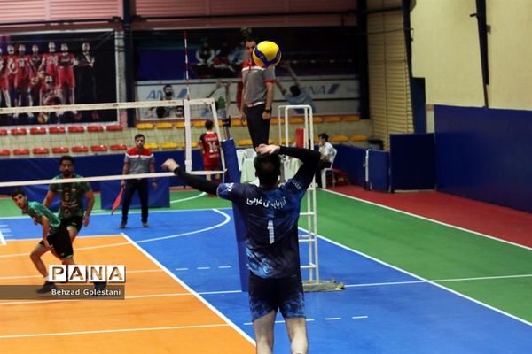 مسابقات والیبال فرهنگیان روز دوم