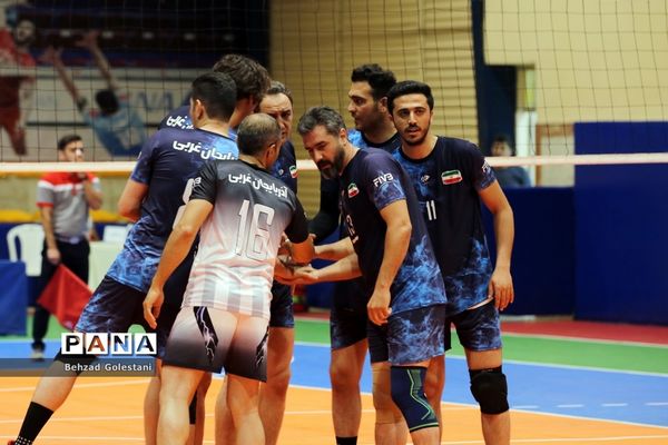 مسابقات والیبال فرهنگیان روز دوم