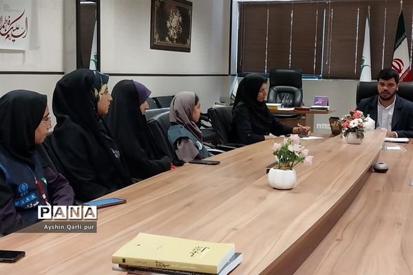 نشست هیات اندیشه‌ورز دانش‌آموزی سازمان دانش‌آموزی استان فارس