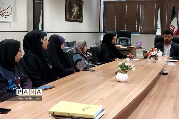 نشست هیات اندیشه‌ورز دانش‌آموزی سازمان دانش‌آموزی استان فارس