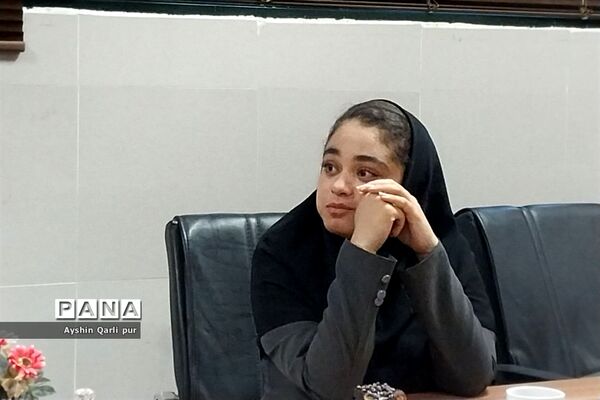 نشست هیات اندیشه‌ورز دانش‌آموزی سازمان دانش‌آموزی استان فارس