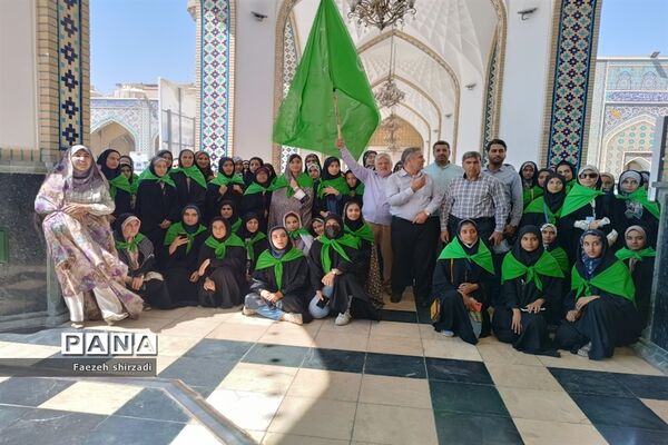 تشرف دانش‌آموزان زیارت اولی دختر کرمانشاه به حرم مطهر رضوی