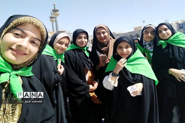 تشرف دانش‌آموزان زیارت اولی دختر کرمانشاه به حرم مطهر رضوی