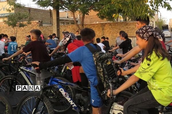 برگزاری همایش دوچرخه‌سواری در بوستان زیتون شهر قیامدشت