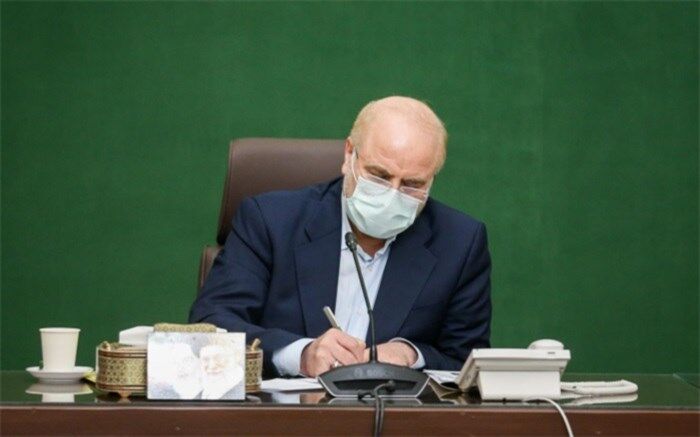 پیام تسلیت قالیباف در پی گذشت مادر شهید دقایقی