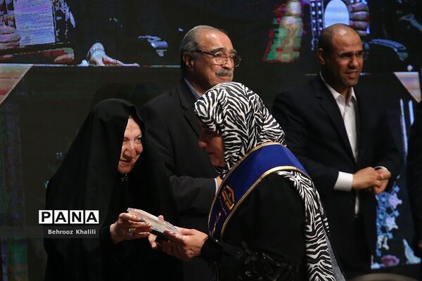 همایش ملی تکریم خیرین مدرسه‌ساز