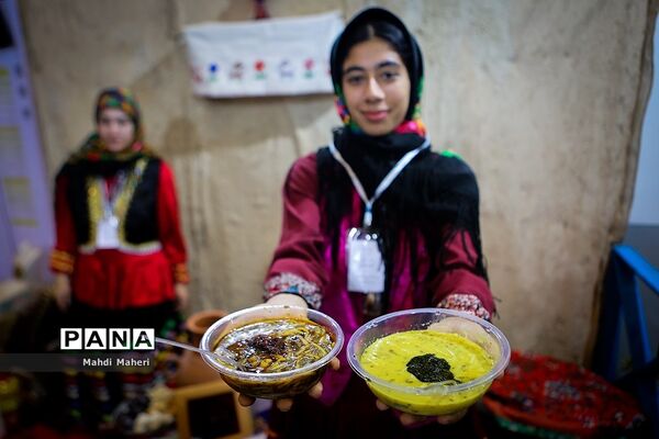 دومین روز نمایشگاه الف تا