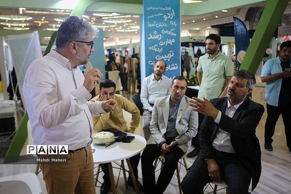 دومین روز نمایشگاه الف تا