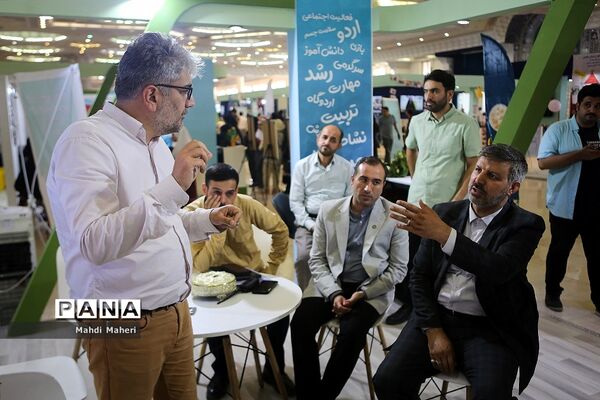 دومین روز نمایشگاه الف تا