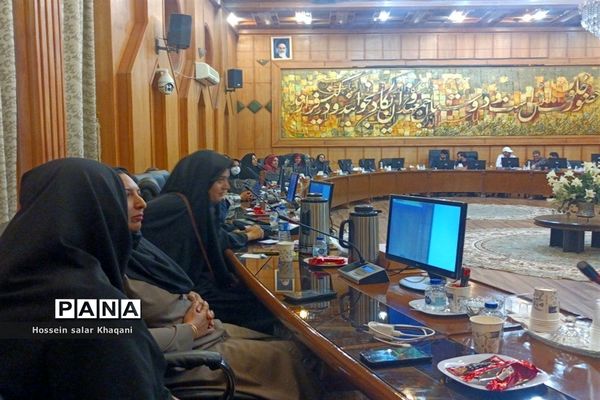 اعزام ۱۵۰ نفر از معلمان منتخب فارس به نمایشگاه بین‌المللی الفتا در تهران