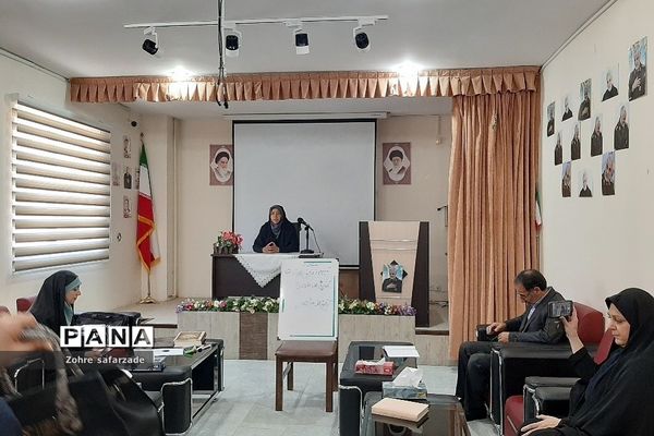 بازدید و حضور مدیر آموزش و پرورش رودهن در کارگاه طرح قرآنی اتقان