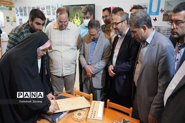 بازدید مسئولان کشوری از غرفه خراسان رضوی در نمایشگاه الف تا 