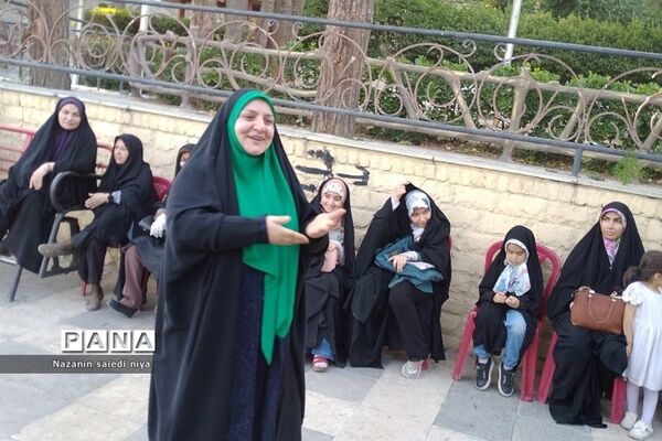 برگزاری غرفه‌های عفاف و حجاب در رودهن
