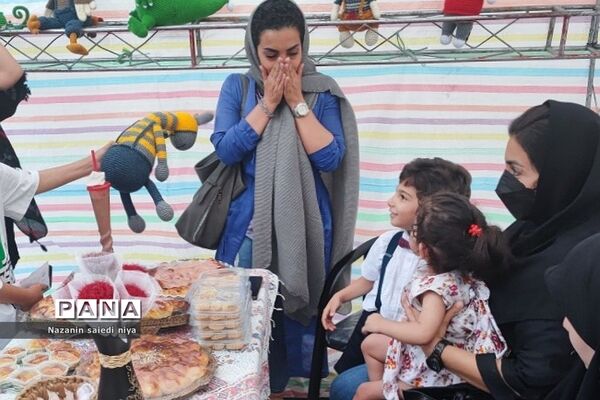برگزاری غرفه‌های عفاف و حجاب در رودهن