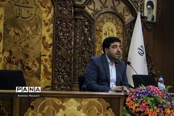 نشست خبری مدیرکل فرهنگ و ارشاد اسلامی آذربایجان شرقی