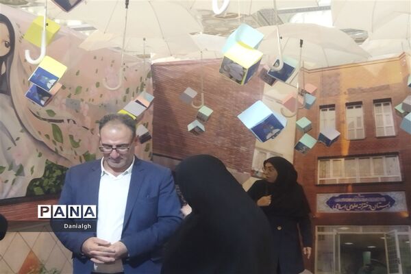 بازدید سرپرست  آموزش و پرورش منطقه ١٢ از رویداد بین المللی الفتا