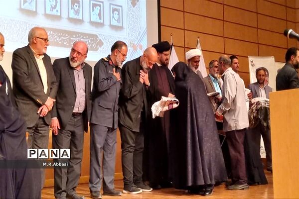 مرلسم گرامیداشت دانش‌آموز شهید «حسین مالکی نژاد» شهید شاخص کشور