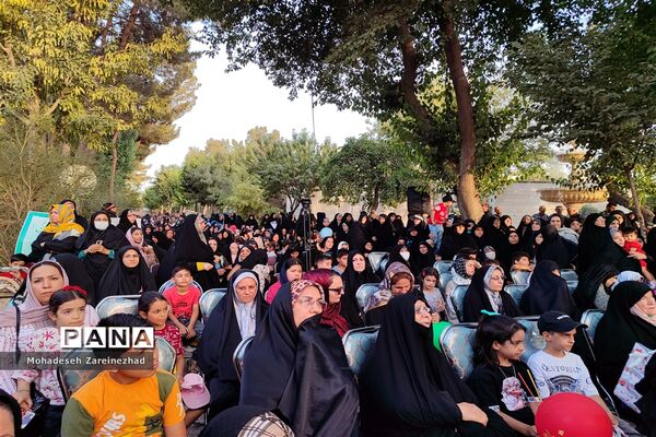تجمع بزرگ مدافعان حریم خانواده در شهرستان قرچک