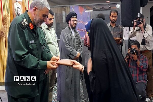 اجتماع بزرگ مدافعان حریم خانواده در اهواز