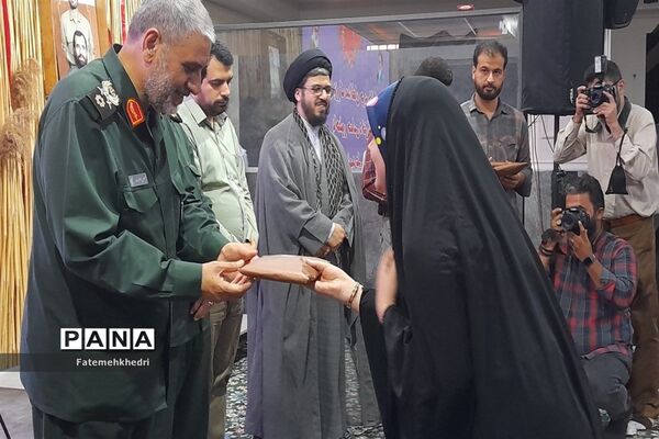 اجتماع بزرگ مدافعان حریم خانواده در اهواز