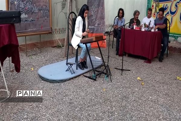 چهارمین جشنواره هنر های آوایی تکنوازان کوچک